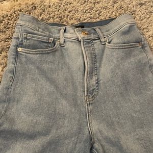 Light wash express jeans